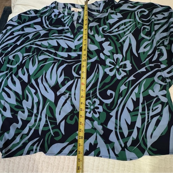 Belle by Kim Gravel Bohemian Floral Frenzy Tunic Top Blue Green Fall Outfit - Picture 4 of 7